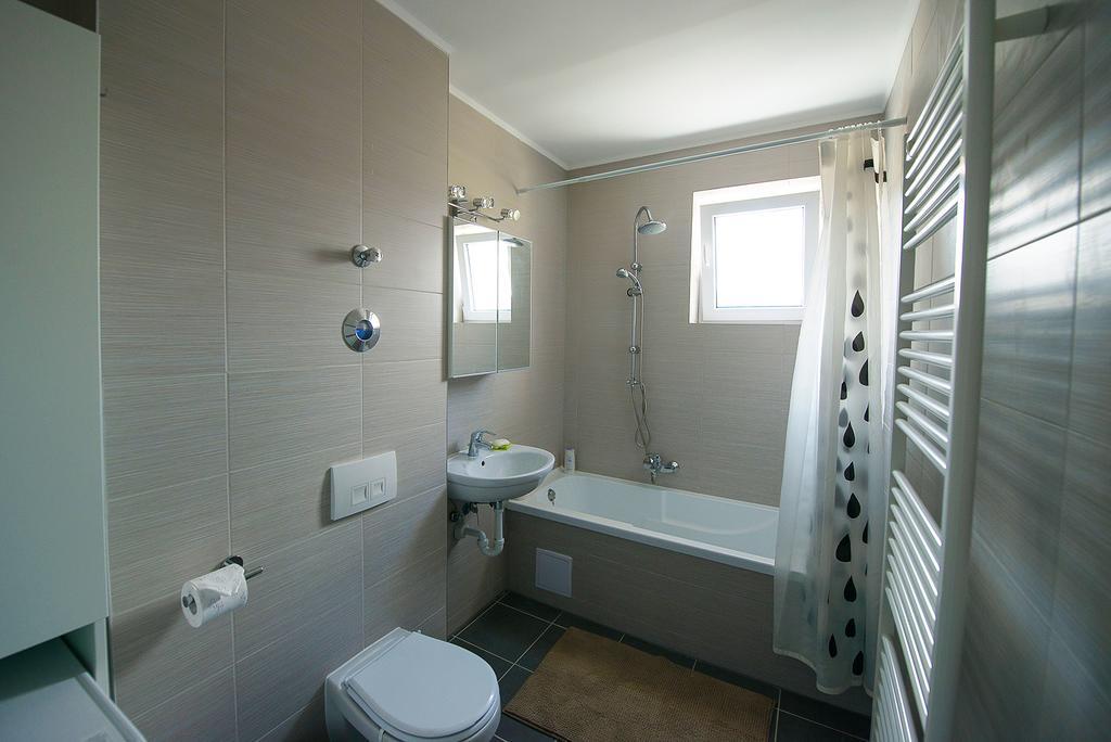 Apartamente Olivero 브라쇼브 외부 사진